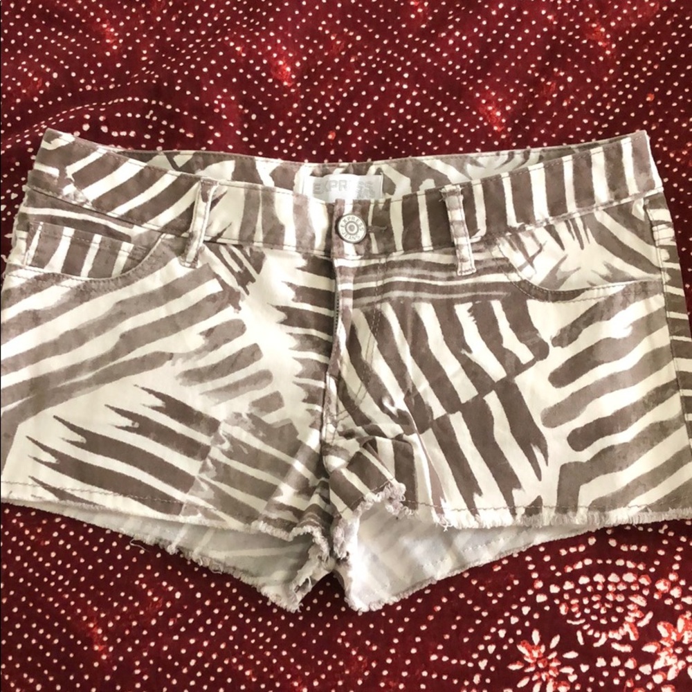 Express shorts